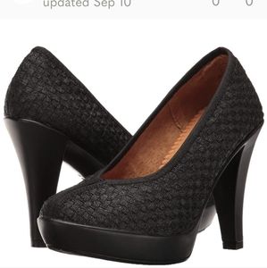 Bernie MeV. Black Legend Dress Pumps Heels Sz 40/ 9 - 10